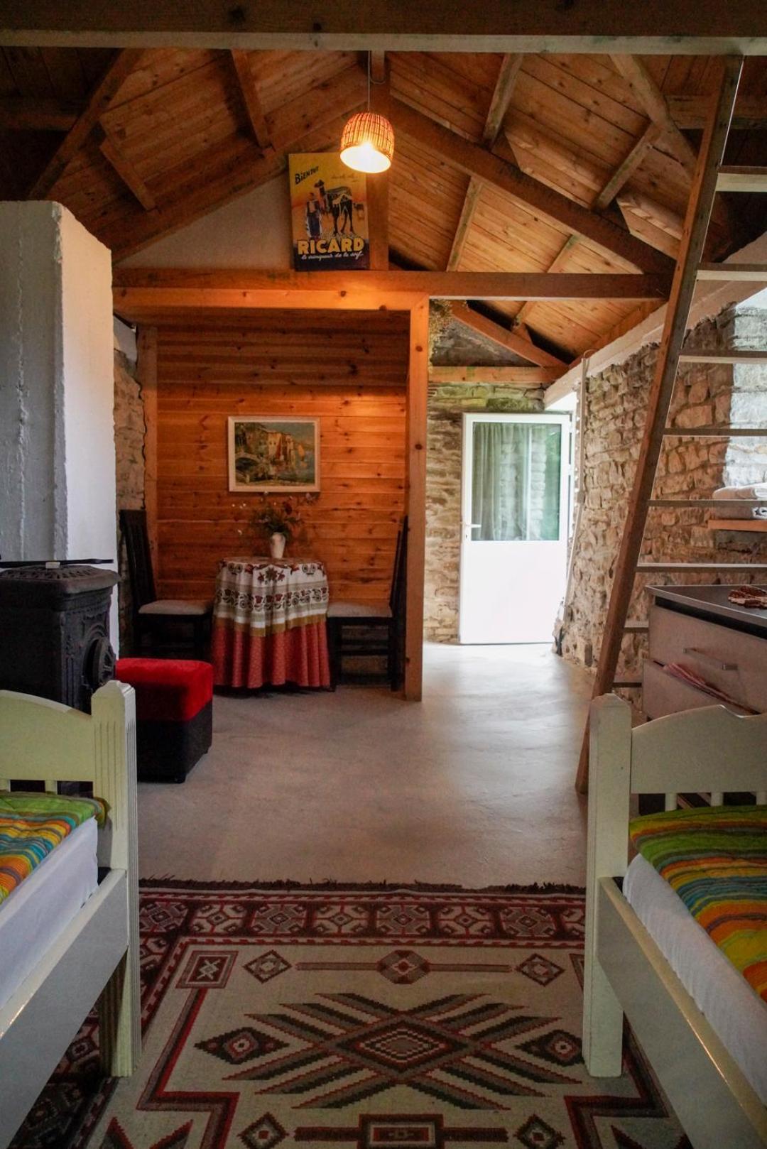 Hotel Ferma Albanik Kelcyre Pokoj fotografie